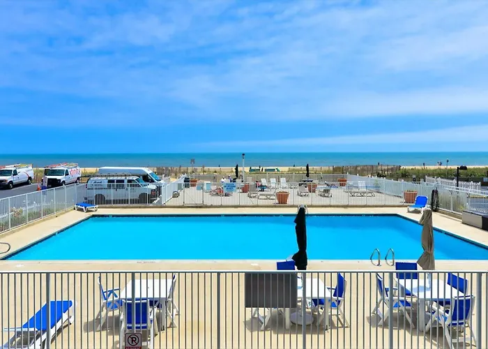 Fantastic Ocean Views From 2 Bedroom Quay With Outdoor & Indoor Pool! Ocean Stadt