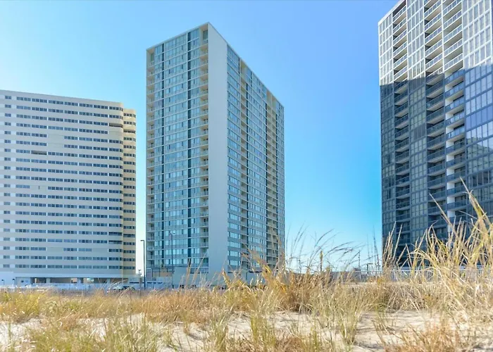 Fantastic Ocean Views From 2 Bedroom Quay With Outdoor & Indoor Pool! Ferienhaus *